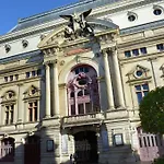 Appartement Le Jacobin - Saint Gatien- Bibliotheque