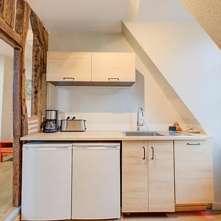 Le Jacobin - Saint Gatien- Bibliotheque Apartamento