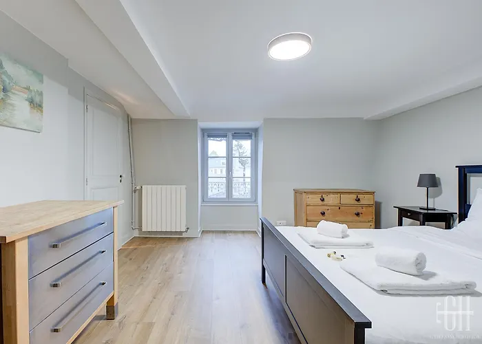 Le Jacobin - Saint Gatien- Bibliotheque Apartamento